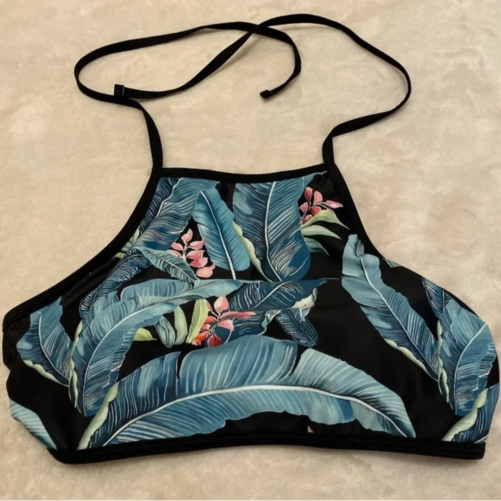SHEIN Black and Blue Tropical Bikini Top